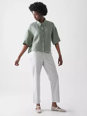 OUÍ | Bluse
Produktname: Bluse
Marke: OUÍ
Farbe: olive
Kategorien: Mode,Damen
Tags: Große Größen

Ärmellänge: Kurzarm
Material: Leinen
Kragenform: Hemdblusenkragen
Passform (Oberbekleidung): Oversized
Stil: Pure
Details: Seitenschlitze,Asymmetrisch | olive